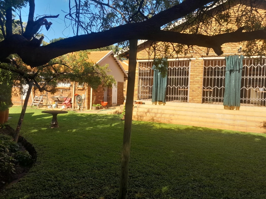 3 Bedroom Property for Sale in Protea Park North West